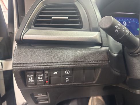 Used 2024 Honda Odyssey EX-L image 21