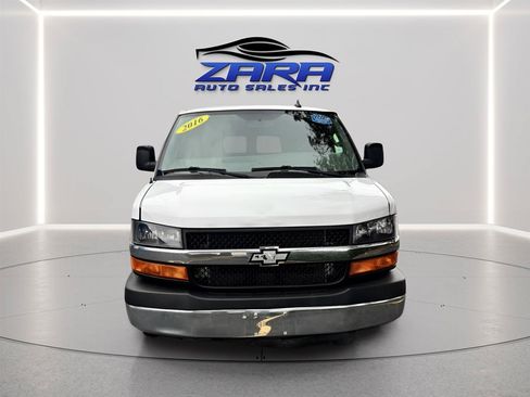 Used 2016 Chevrolet Express 3500 LT w/ LT Preferred Equipment Group RWD image 9