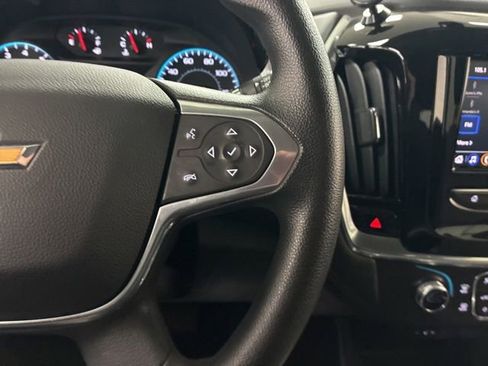 Used 2021 Chevrolet Traverse LS FWD image 22