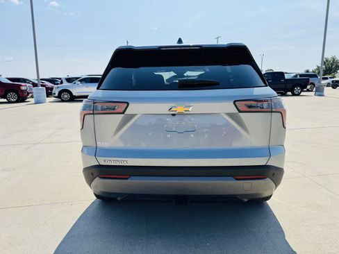 Used 2025 Chevrolet Equinox LT FWD image 38