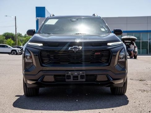 Used 2025 Chevrolet Equinox RS AWD/4WD image 2