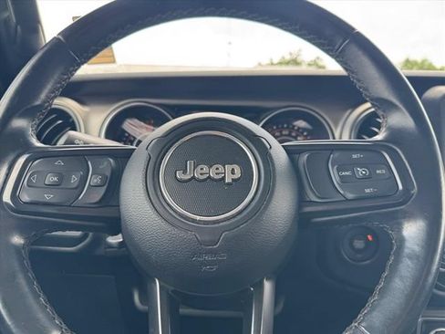 Used 2021 Jeep Gladiator Sport AWD/4WD image 15