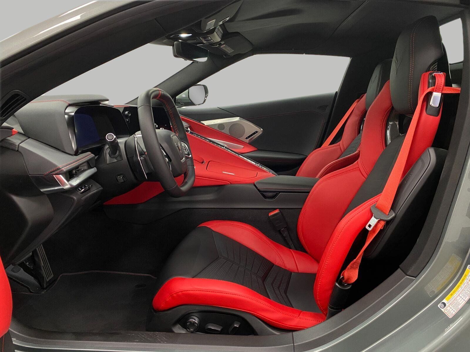 Used 2023 Chevrolet Corvette Stingray Preferred Conv w/ Z51 Performance Package RWD image 31