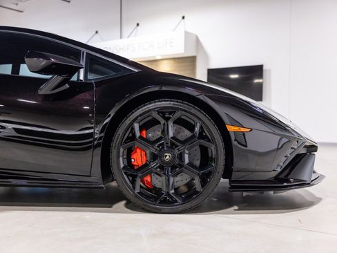 Used 2024 Lamborghini Huracan Tecnica RWD image 25