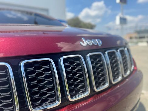Used 2020 Jeep Grand Cherokee Limited image 10