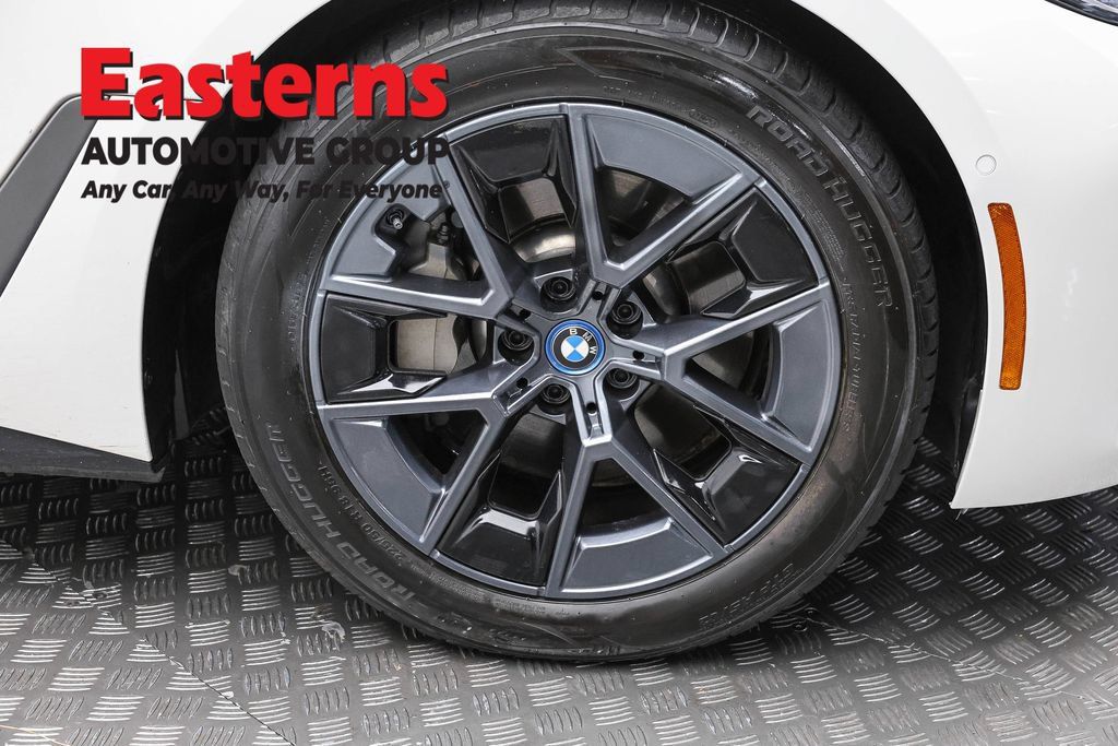 Used 2023 BMW i4 eDrive35 w/ Premium Package RWD image 30