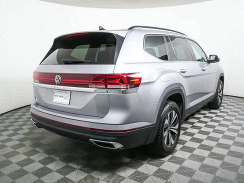 Certified 2025 Volkswagen Atlas SE image 25