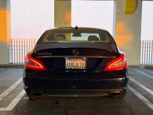 Used 2012 Mercedes-Benz CLS 550 image 4