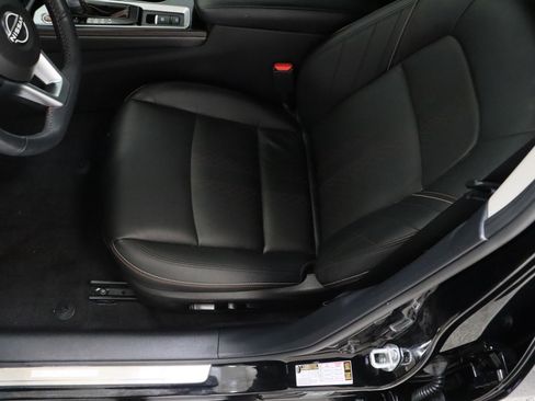 Used 2024 Nissan Altima 2.0 SR FWD image 15