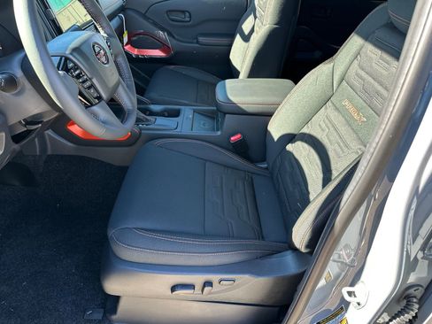 New 2026 Nissan Frontier Pro-X w/ Pro-X Convenience Package RWD image 9
