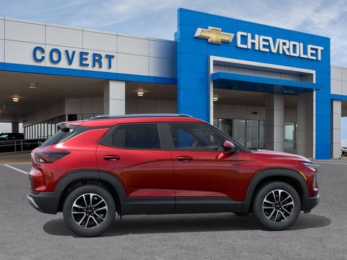 New 2026 Chevrolet TrailBlazer LT FWD image 5