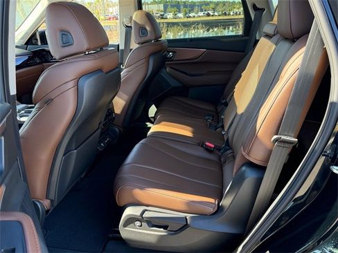 Used 2023 Acura MDX SH-AWD w/ Technology Package image 7