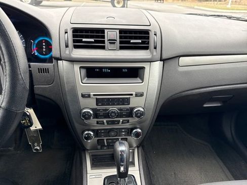 Used 2012 Ford Fusion SE image 27