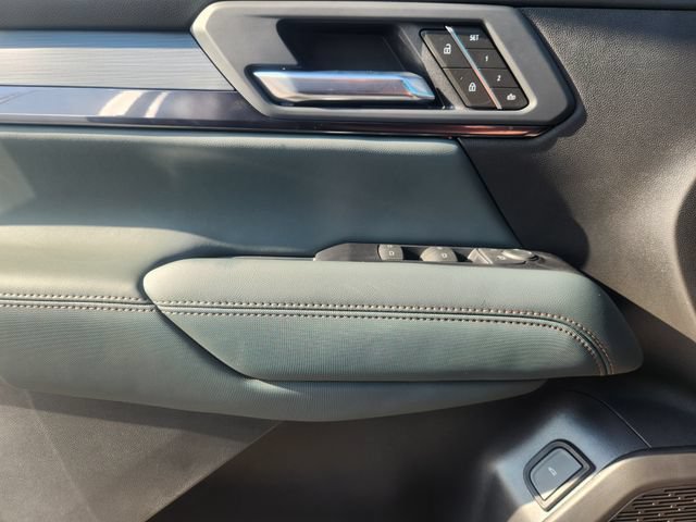 New 2027 GMC Terrain AT4 w/ Convenience Package III AWD/4WD image 16