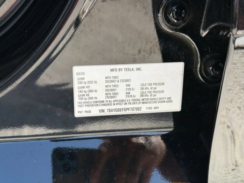 Used 2023 Tesla Model Y Performance AWD/4WD image 25
