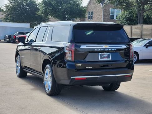 Used 2023 Chevrolet Suburban High Country w/ Max Trailering Package AWD/4WD image 3
