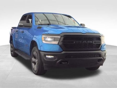 Used 2023 RAM 1500 Big Horn AWD/4WD image 3