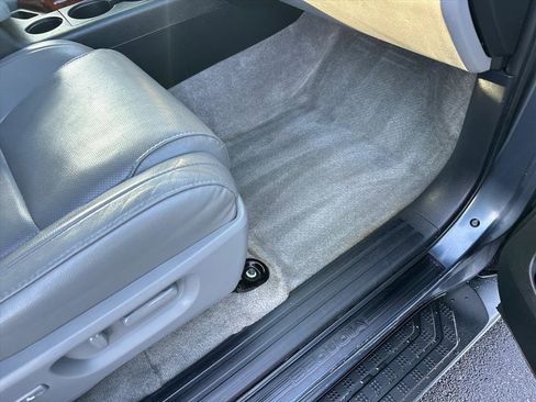 Used 2008 Toyota Sequoia Platinum image 38