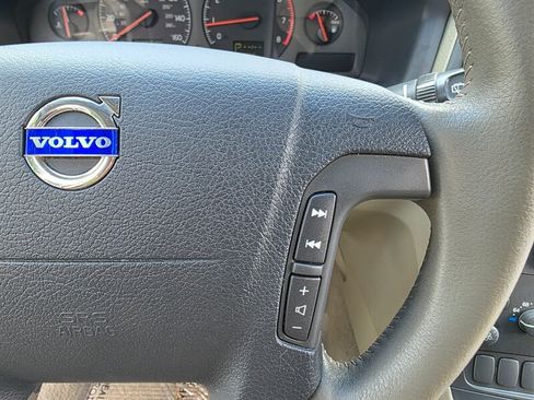 Used 2003 Volvo V70 AWD/4WD image 34