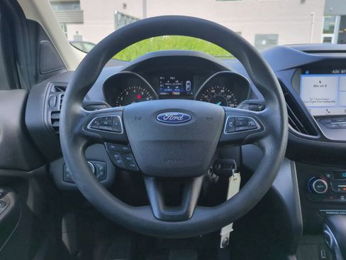 Used 2018 Ford Escape SE w/ SE Sync 3 Package FWD image 22