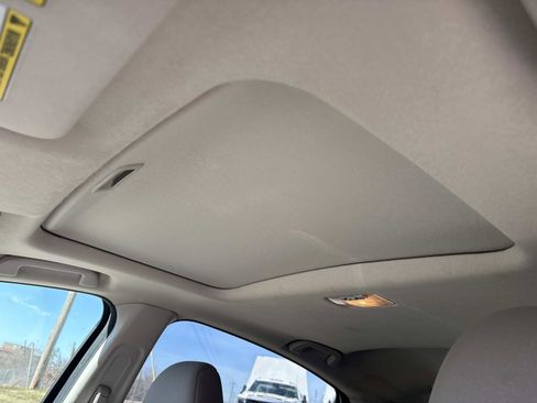 Used 2018 Honda HR-V EX image 14