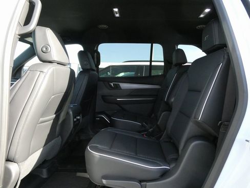 New 2026 Buick Enclave Sport Touring w/ Power Package image 35