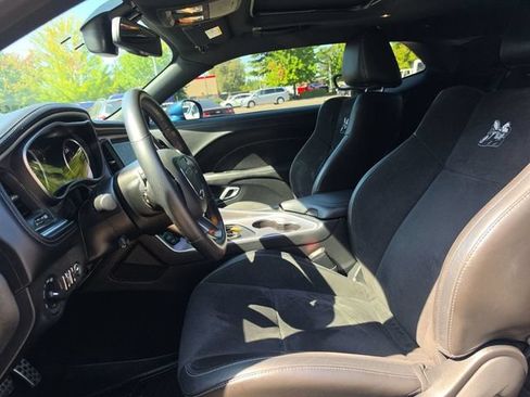 Used 2020 Dodge Challenger R/T Scat Pack RWD image 9