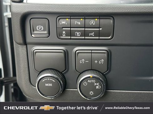 New 2026 Chevrolet Suburban LT w/ Comfort Package image 22