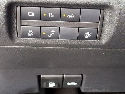 Used 2024 Nissan Kicks S image 21