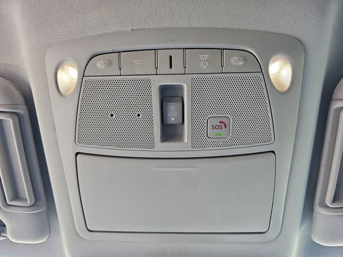 Used 2020 Nissan Armada SL w/ Premium Package image 31