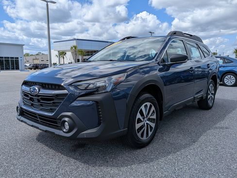 Certified 2025 Subaru Outback image 8