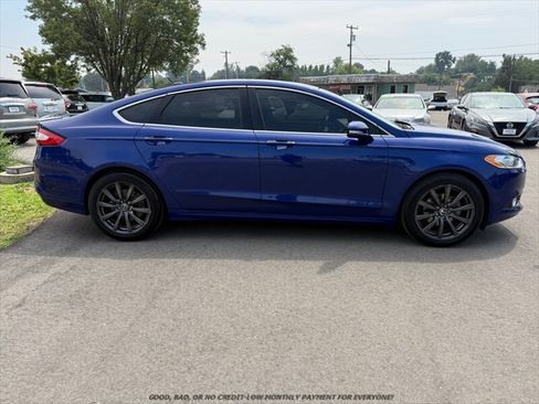 Used 2016 Ford Fusion SE w/ Equipment Group 202A AWD/4WD image 9