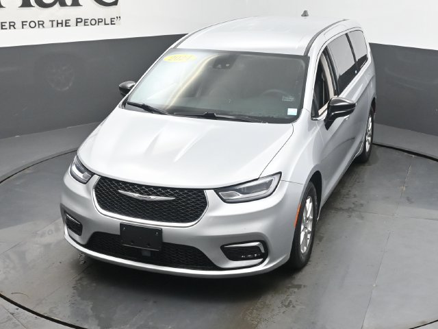 Used 2024 Chrysler Pacifica Touring-L FWD image 52