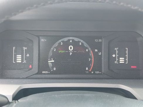 Used 2025 Toyota 4Runner SR5 AWD/4WD image 11