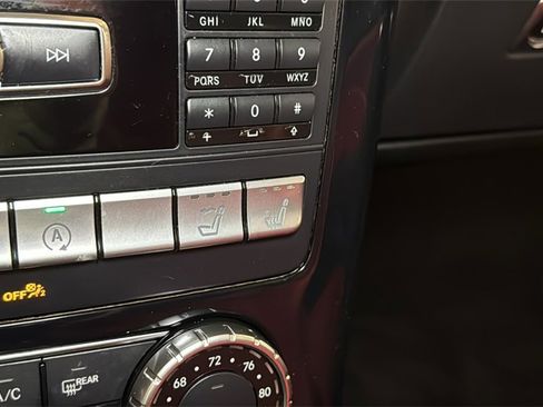 Used 2015 Mercedes-Benz SLK 350 image 25