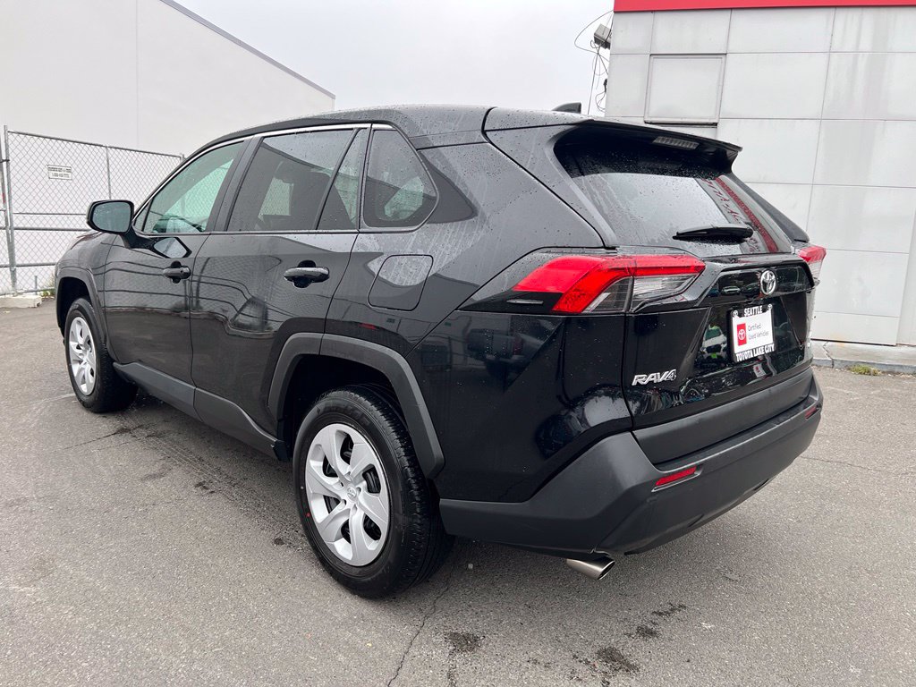 Certified 2025 Toyota RAV4 LE AWD/4WD image 5