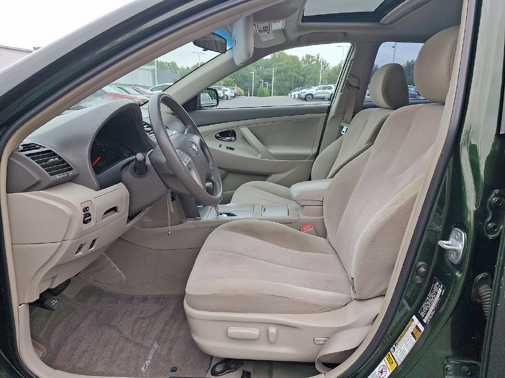 Used 2011 Toyota Camry LE w/ LE Extra-Value Pkg FWD image 14
