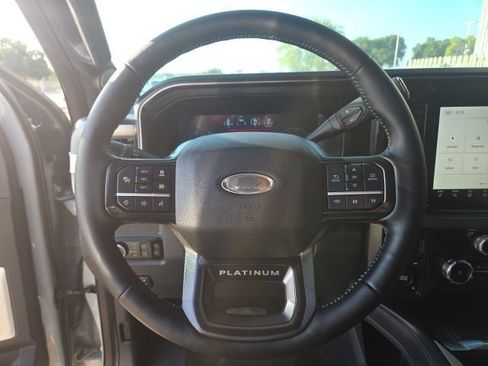 Used 2026 Ford F250 Platinum AWD/4WD image 8