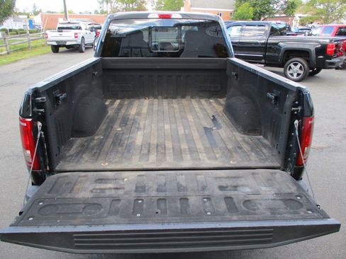 Used 2017 Ford F150 XLT w/ Equipment Group 302A Luxury image 6