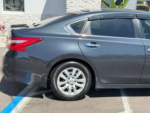 Used 2018 Nissan Altima 2.5 S FWD image 15
