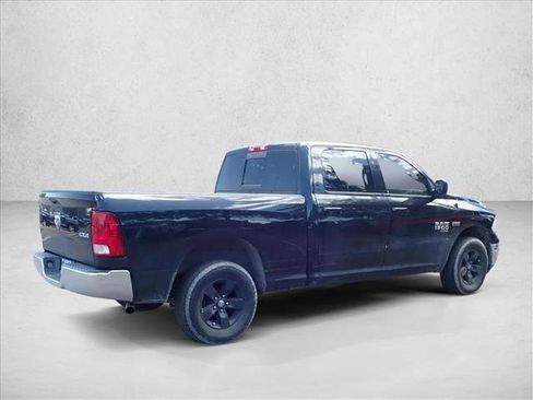 Used 2019 RAM 1500 Classic SLT AWD/4WD image 8