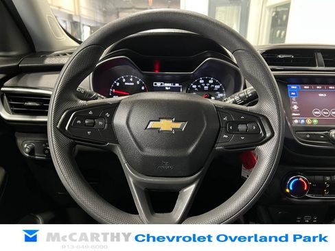 Used 2022 Chevrolet TrailBlazer LS FWD image 12