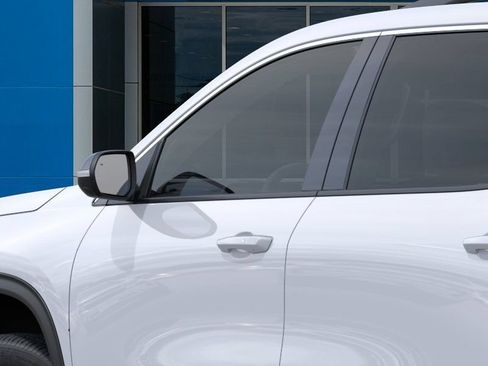 New 2026 Chevrolet Traverse LT w/ Driver Confidence Package FWD image 12