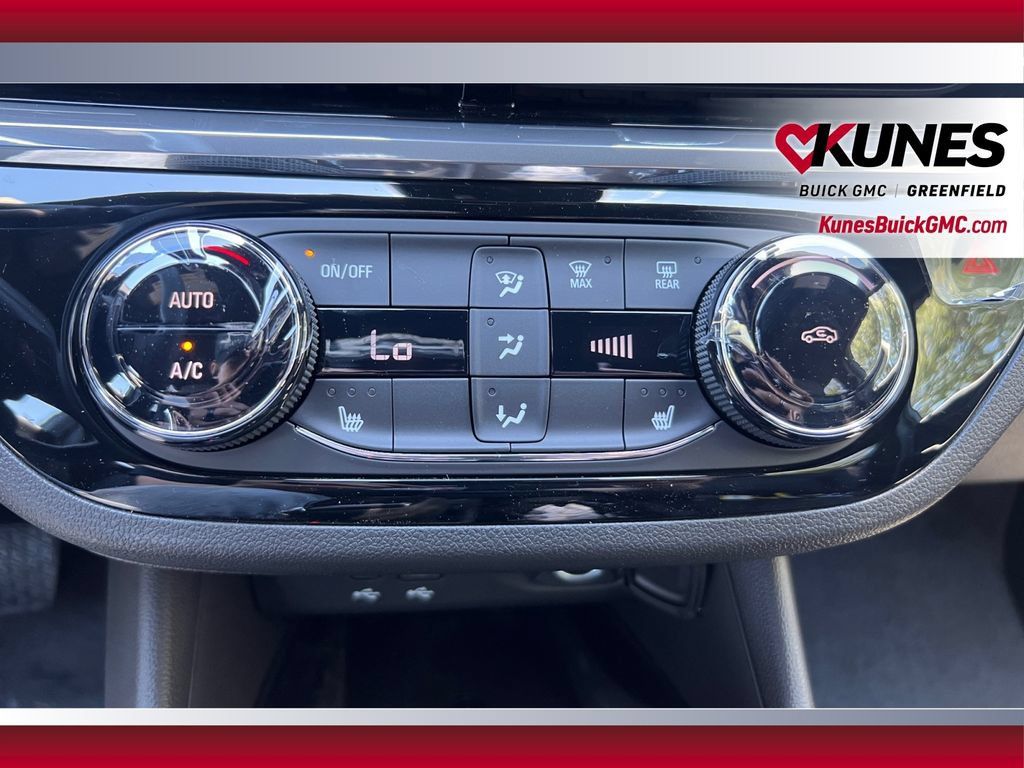 New 2026 Buick Envista Sport Touring w/ Convenience I Package FWD image 28