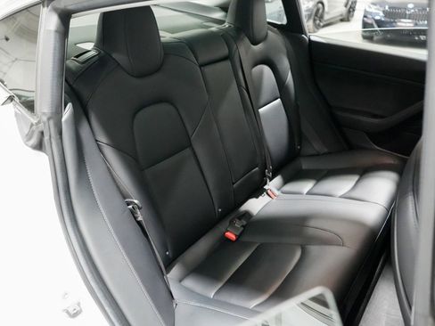 Used 2018 Tesla Model 3 Long Range image 24