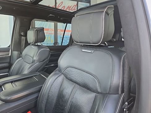 Used 2024 Jeep Grand Wagoneer L Series II w/ Quick Order Packagew 28T AWD/4WD image 34