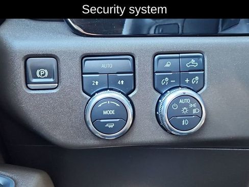 Used 2024 GMC Sierra 1500 SLT image 39