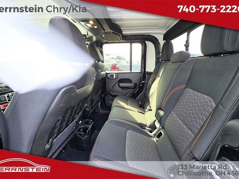 Used 2022 Jeep Gladiator Mojave w/ Cold Weather Group image 22