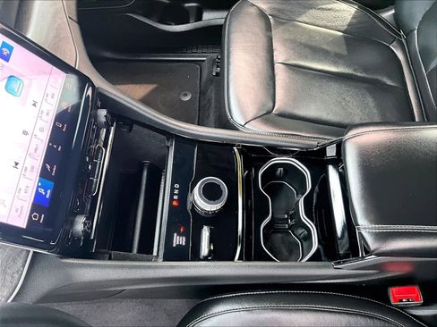 Used 2022 Jeep Grand Cherokee L Limited image 20