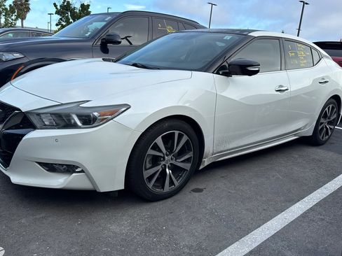 Used 2017 Nissan Maxima Platinum FWD image 1
